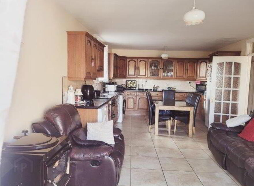 Castle Street, Ballyshannon, F94XY49