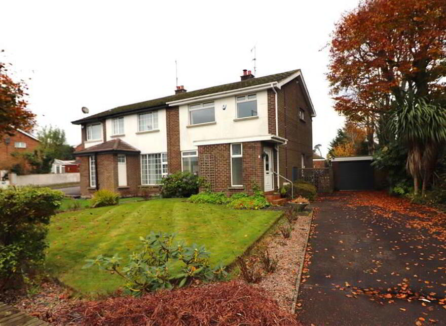 2 Pond Park Road, Lisburn, BT28 3LF photo