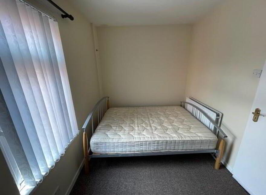120 Benburb Street, Belfast, BT12 6JJ