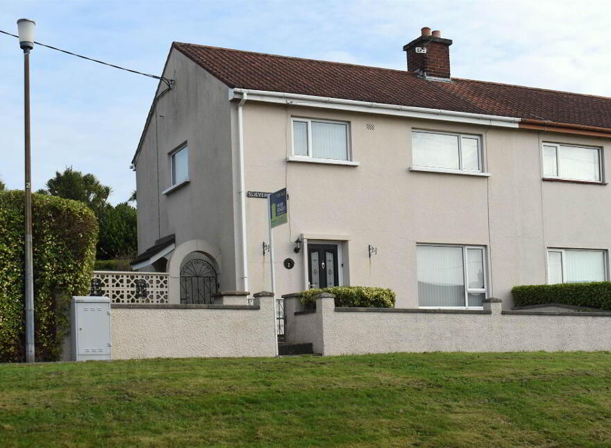 2 Slievemore Avenue, Newtownards, BT23 8JT photo