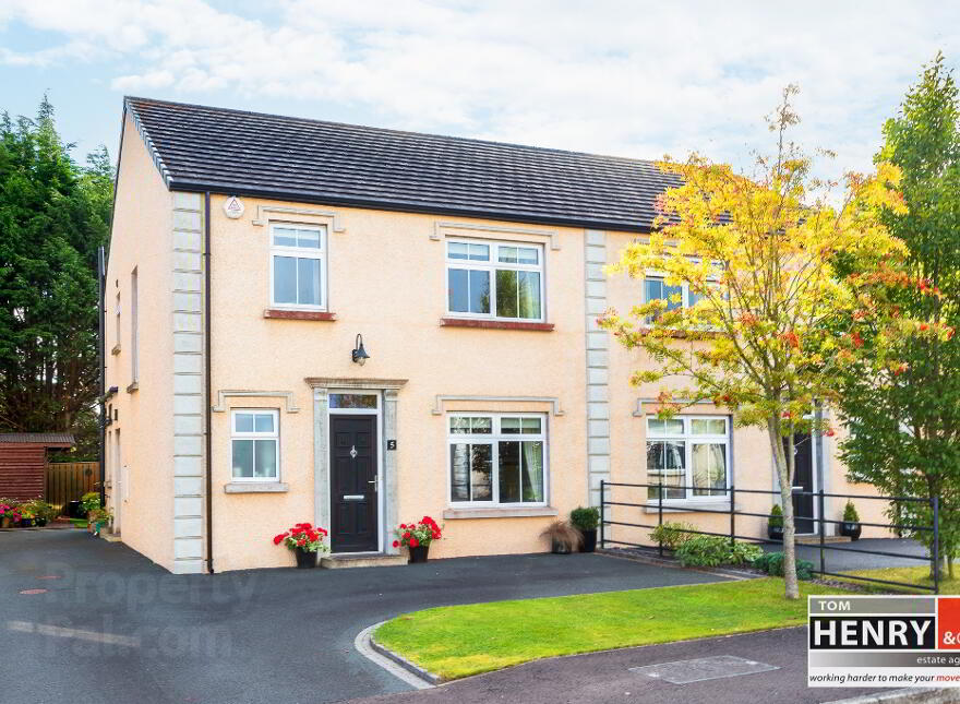 5 Lisnamonaghan Court, Castlecaulfield, Dungannon, BT70 3NB photo