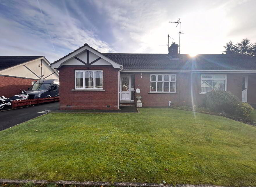 50 Thornhill Park, Lurgan, Craigavon, BT66 7DR photo