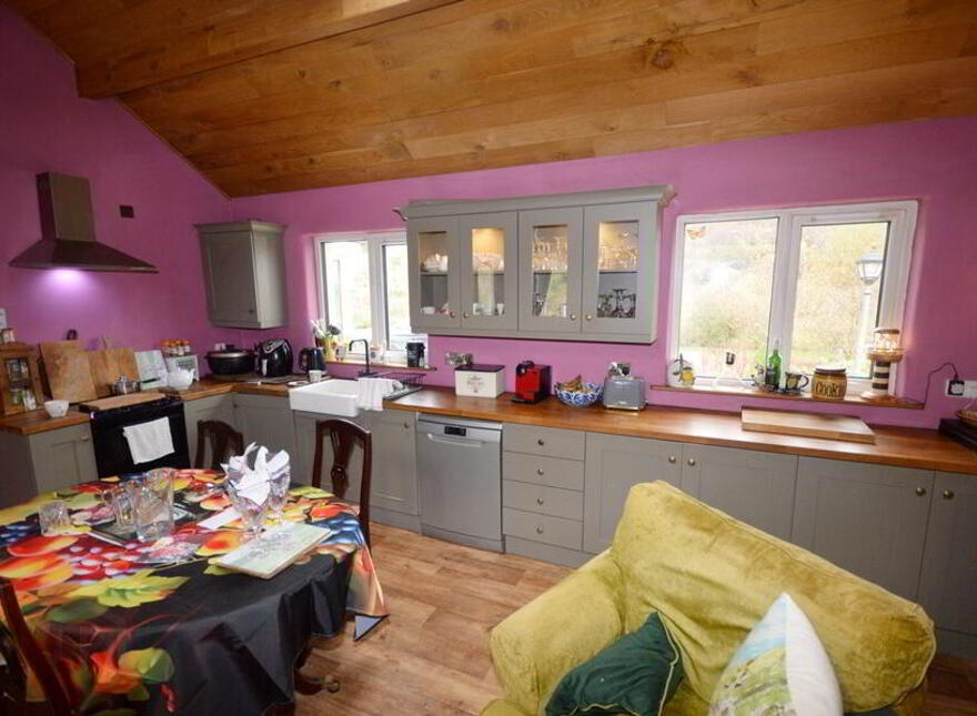 Lacklea, Glenties, Donegal, F94E3T9