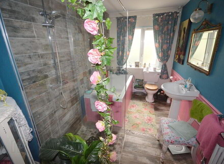 Lacklea, Glenties, Donegal, F94E3T9