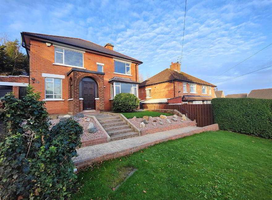 46 Downview Avenue, Belfast, BT15 4FB photo