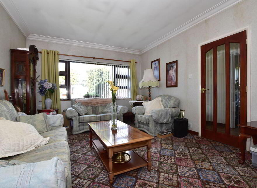 19 Killeaton Crescent, Dunmurry, Belfast, BT17 9HB