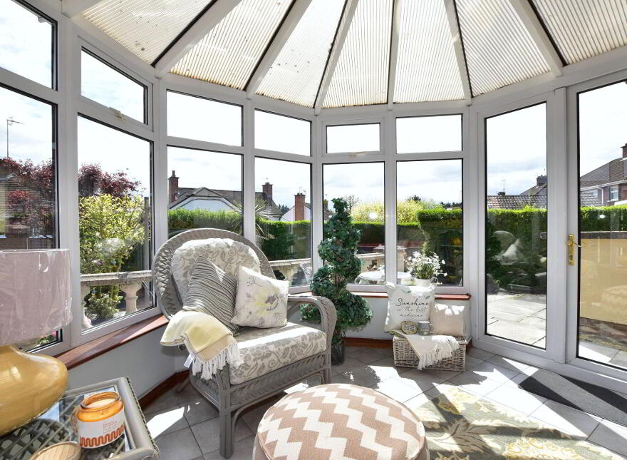 19 Killeaton Crescent, Dunmurry, Belfast, BT17 9HB