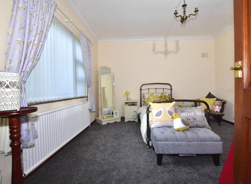 19 Killeaton Crescent, Dunmurry, Belfast, BT17 9HB