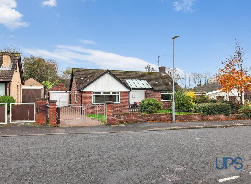 3 Glengoland Avenue, Stewartstown Road, Belfast, BT17 0HY photo