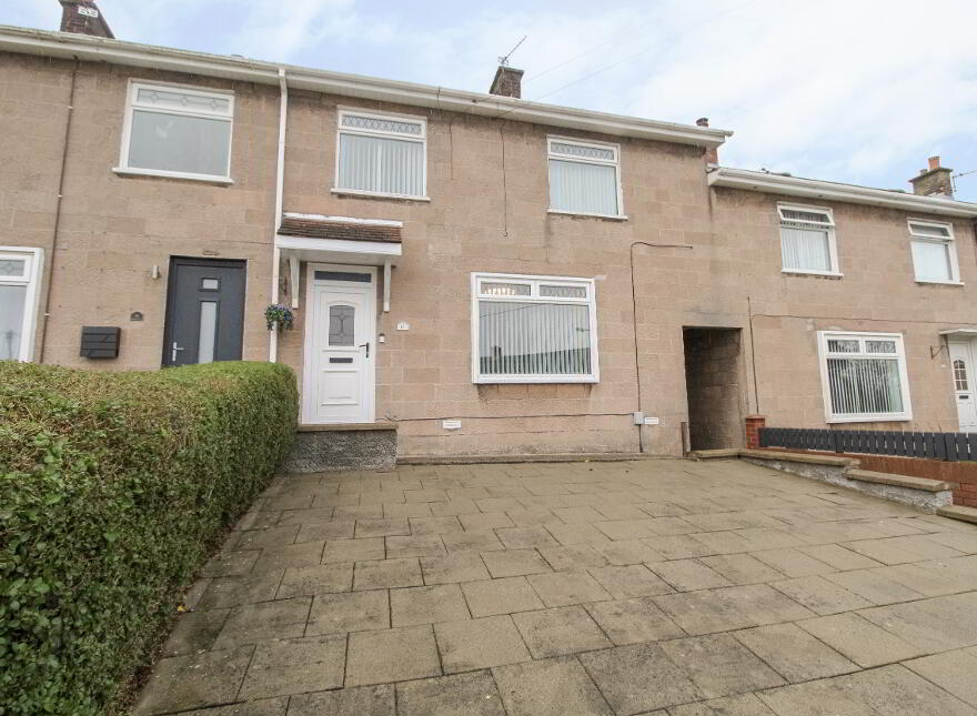 10 Woodview Place, Braniel, Belfast, BT5 7PD photo