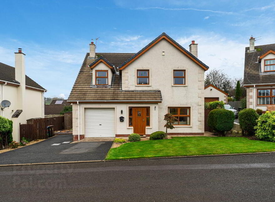 8 Hamlet Grove, Ballyclare, BT39 9GF photo