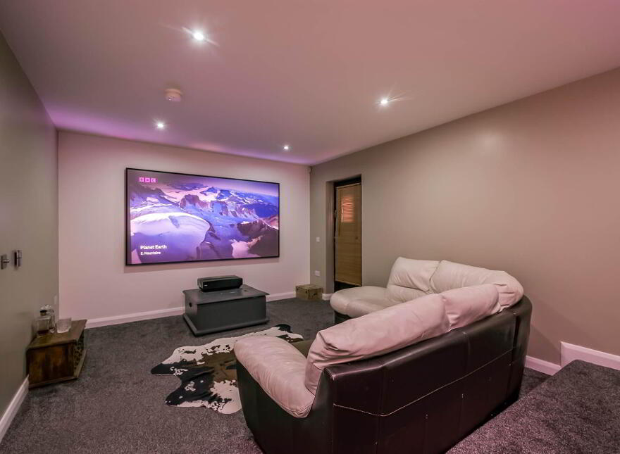 Hillcreely House, 18 Hillsborough Road, Comber, Newtownards, BT23 5PQ