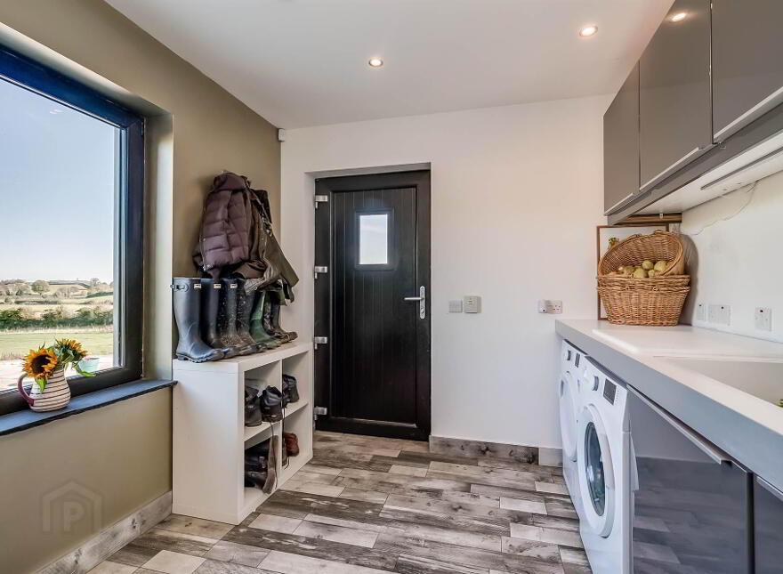 Hillcreely House, 18 Hillsborough Road, Comber, Newtownards, BT23 5PQ