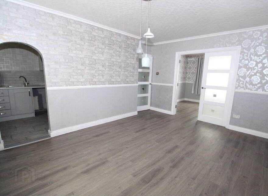 16 Hornbeam Road, Dunmurry, Belfast, BT17 9DW