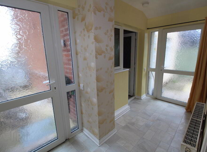 16 Hornbeam Road, Dunmurry, Belfast, BT17 9DW