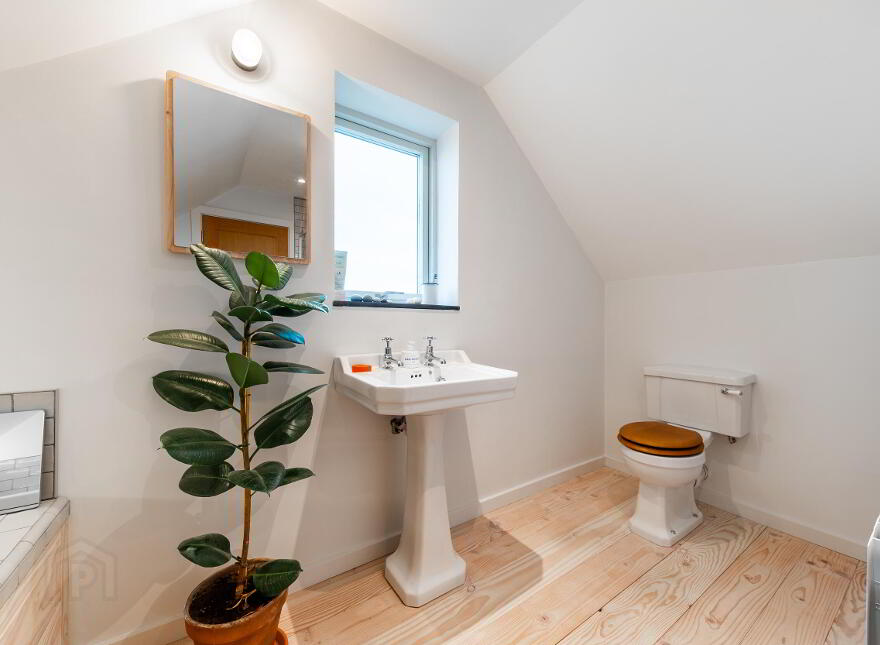 18 Warnocks Road, Portavogie, Newtownards, BT22 1BX