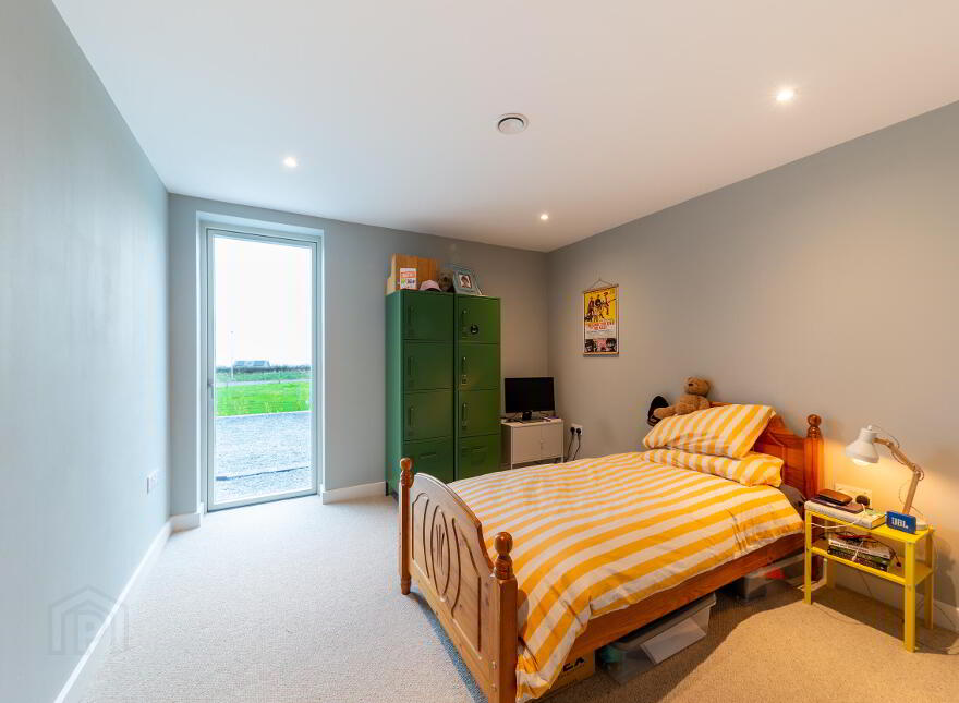 18 Warnocks Road, Portavogie, Newtownards, BT22 1BX