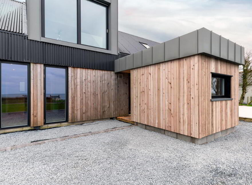 18 Warnocks Road, Portavogie, Newtownards, BT22 1BX