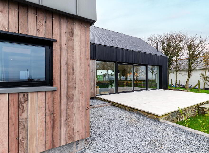 18 Warnocks Road, Portavogie, Newtownards, BT22 1BX