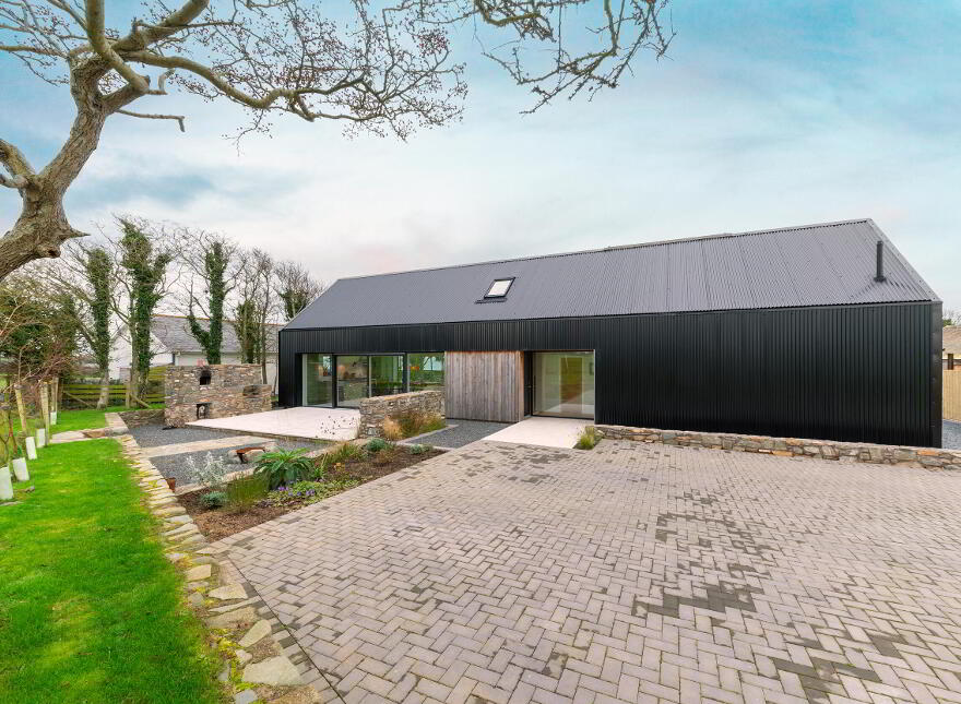 18 Warnocks Road, Portavogie, Newtownards, BT22 1BX