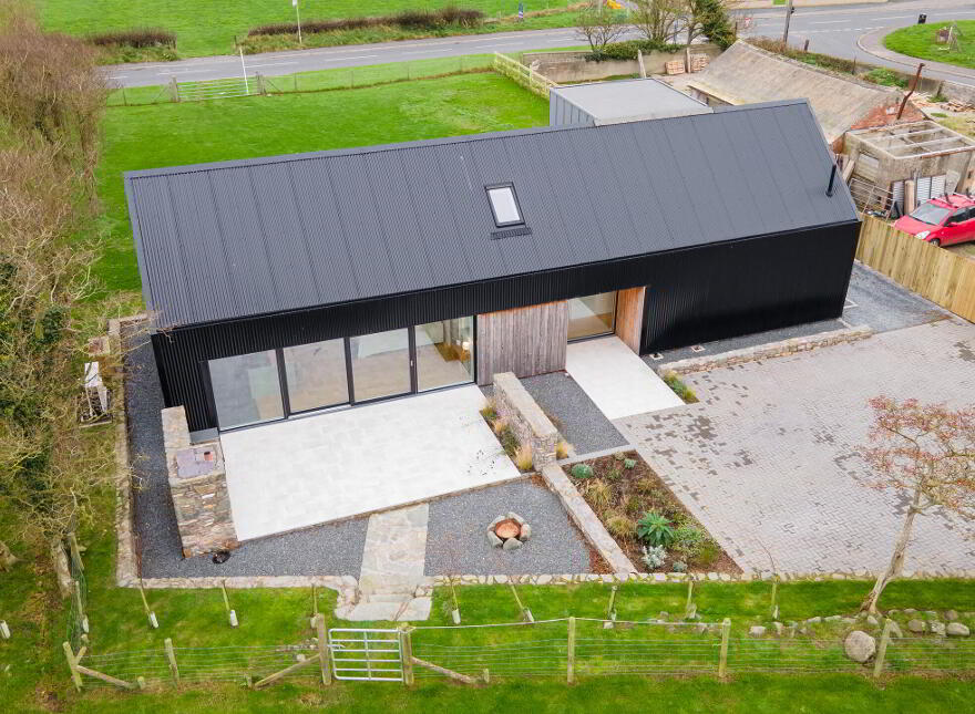 18 Warnocks Road, Portavogie, Newtownards, BT22 1BX