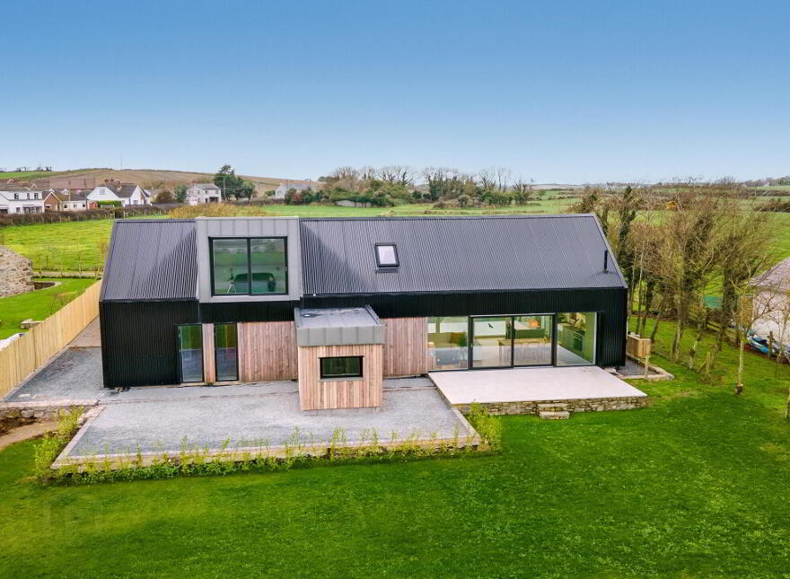 18 Warnocks Road, Portavogie, Newtownards, BT22 1BX