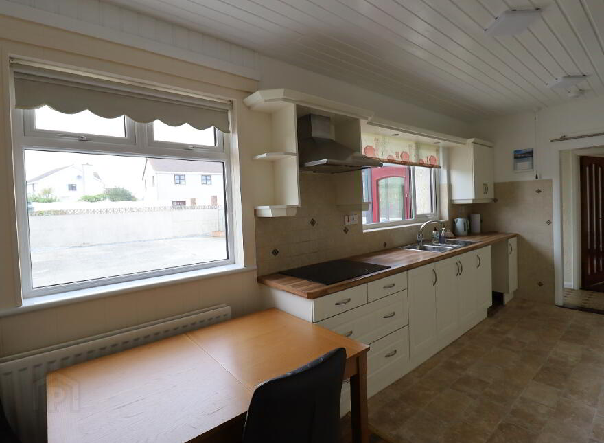 113 Newcastle Road, Kilkeel, BT34 4NJ