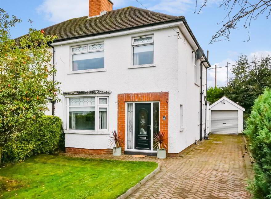 6 Queensfort Park, Saintfield Road, Carryduff, Belfast, BT8 8NQ photo