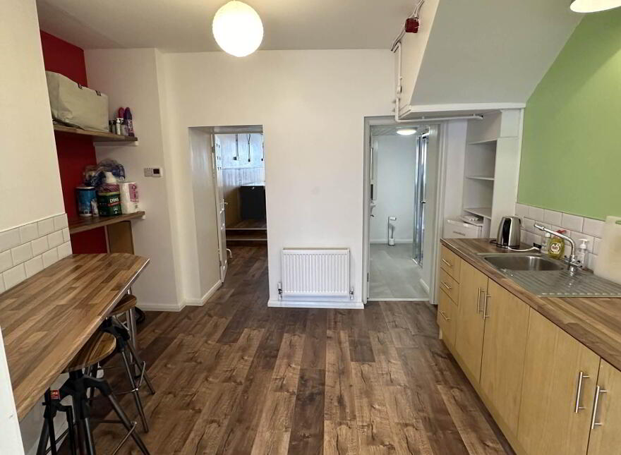 Lower Main Street, Moville, F93F795