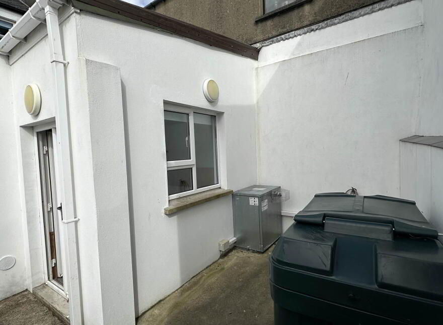 Lower Main Street, Moville, F93F795