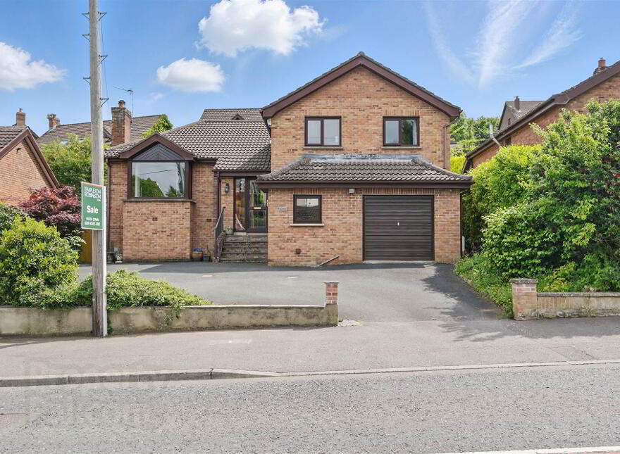 196 Gilnahirk Road, Belfast, BT5 7QR photo