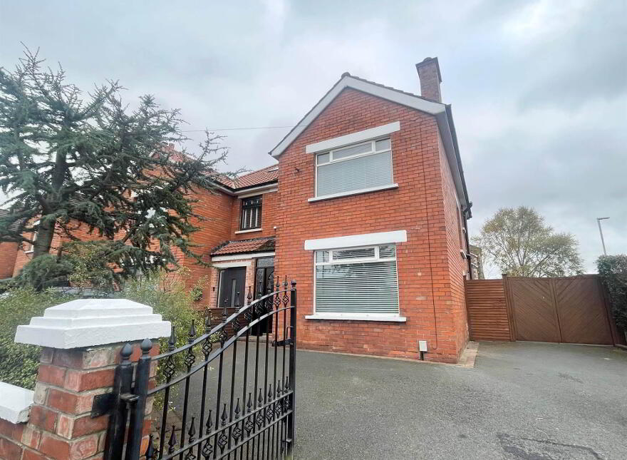 58 Orby Gardens, Belfast, BT5 5HS photo