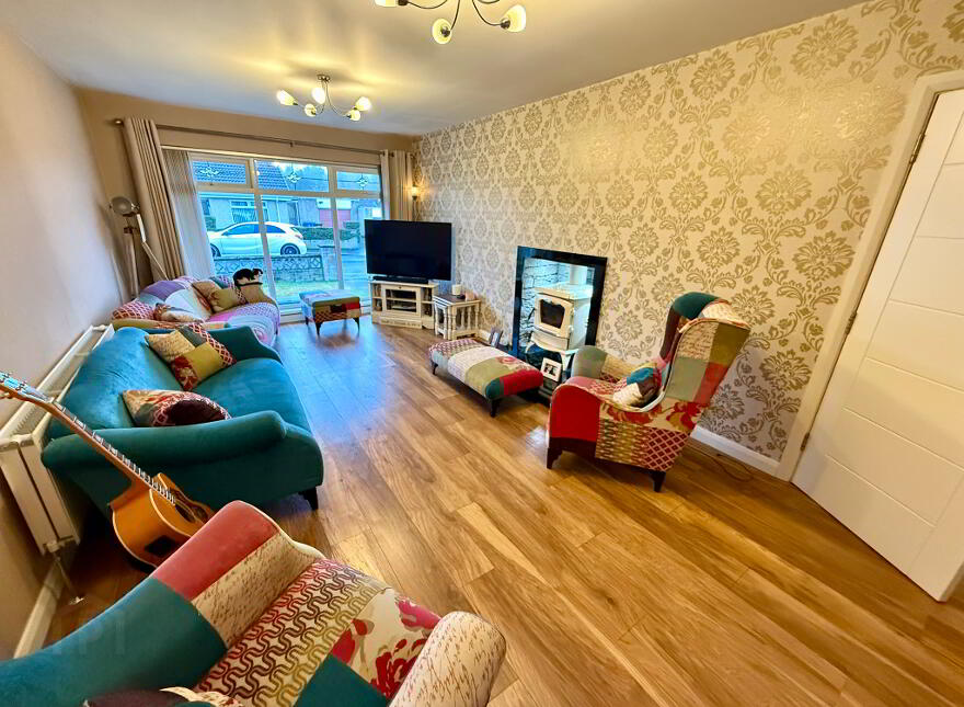 1 Riverside Park, Altnagelvin, L'Derry, BT47 3RU