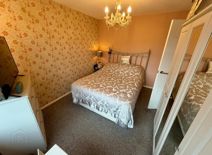 1 Riverside Park, Altnagelvin, L'Derry, BT47 3RU