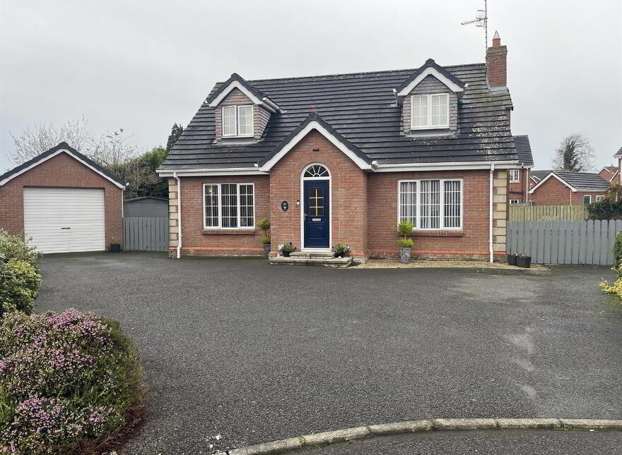 7 Holly Hill, Dollingstown, Craigavon, BT66 7UB photo