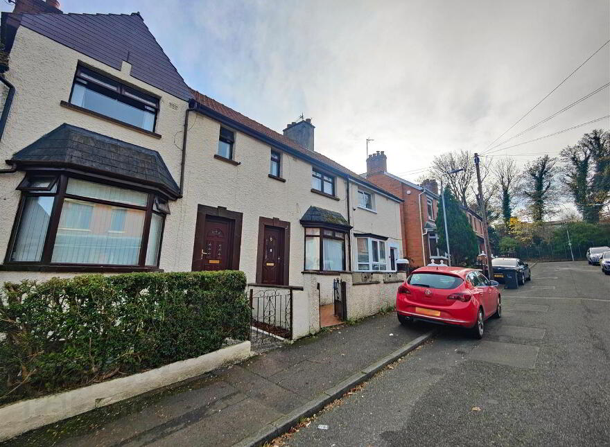 8 Bennett Drive, Belfast, BT14 6DB photo