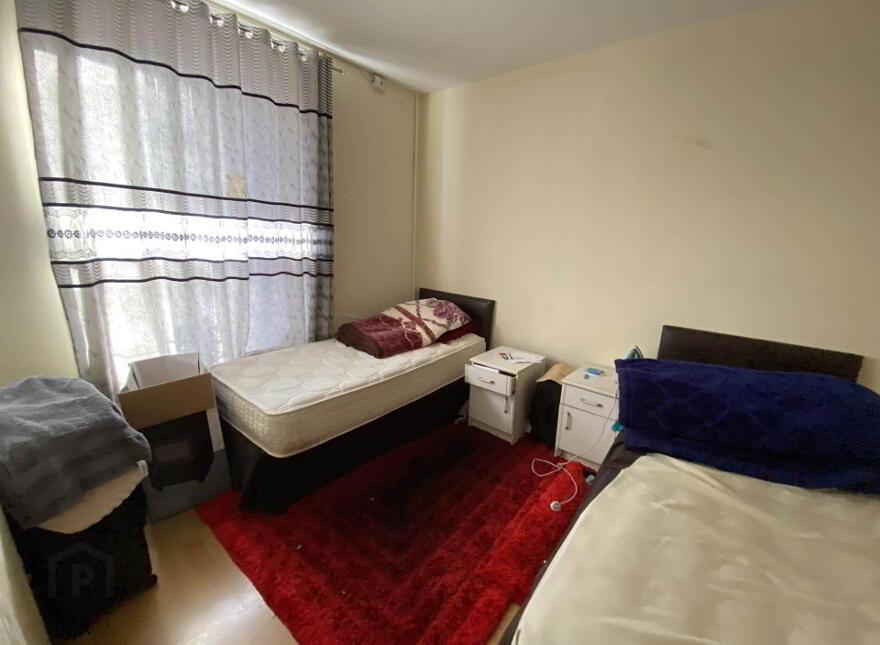 5 Catherine Place