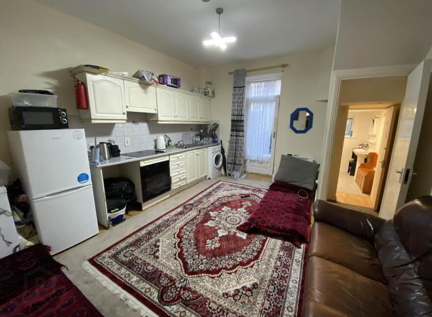 5 Catherine Place