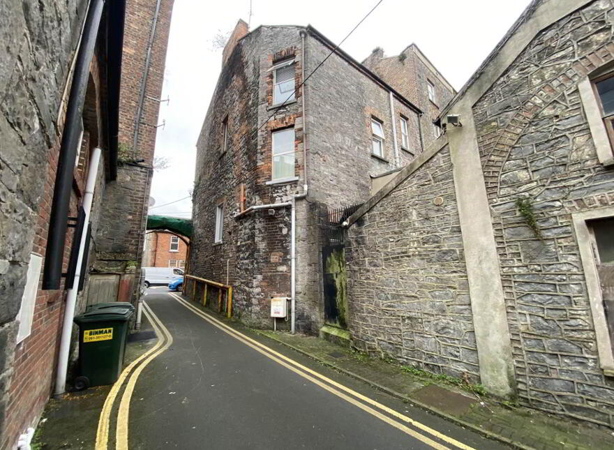 5 Catherine Place