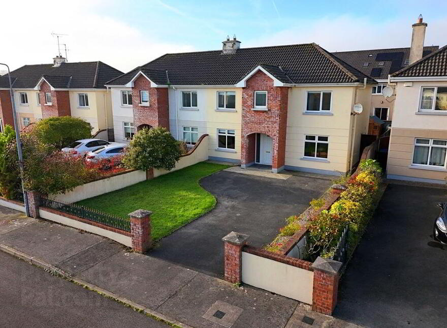 20 The Cricket Fields, Tuam, Galway, H54K880 photo