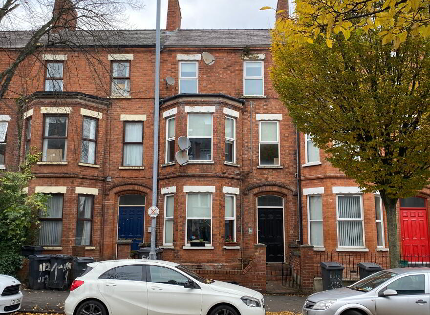 Apt 2, 116 Eglantine Avenue, Belfast, BT9 6EU photo