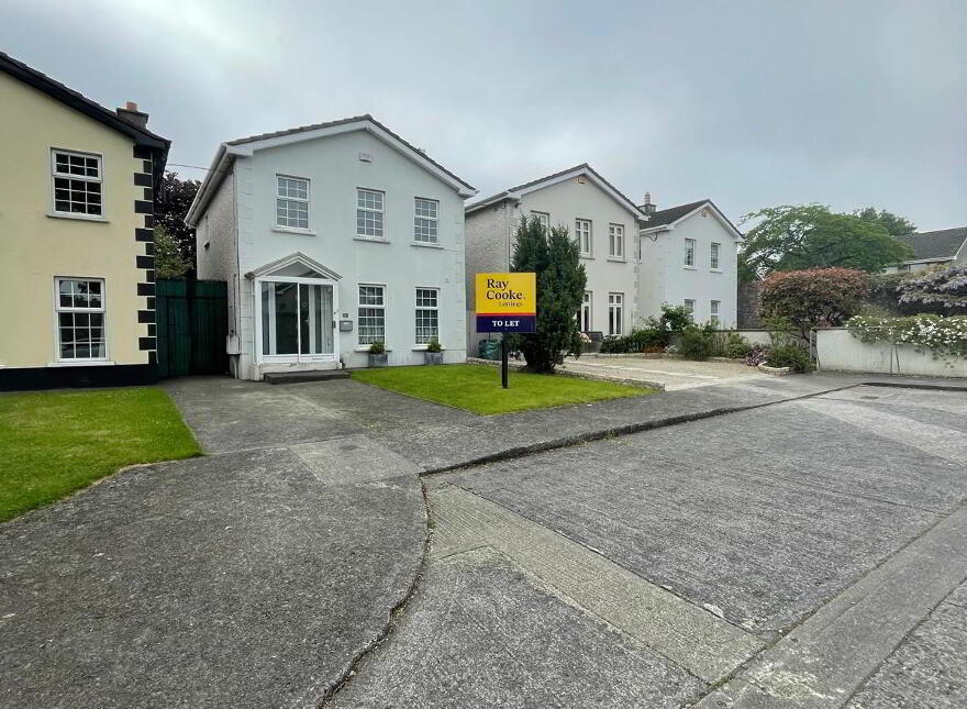 Monastery Gate Close, Clondalkin, Dublin, D22 photo