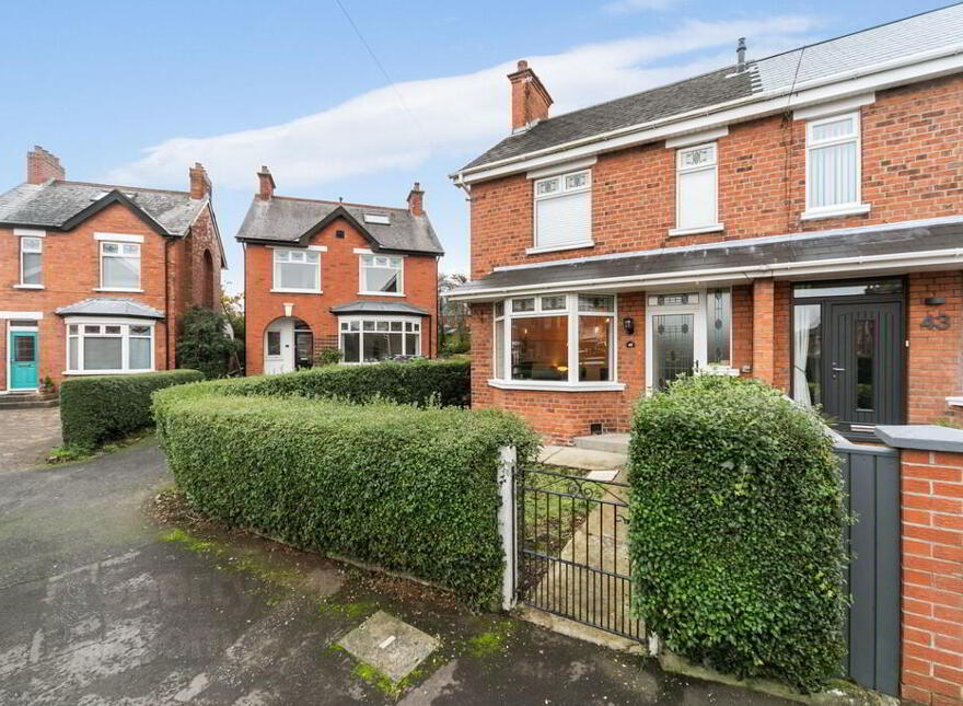 45 Irwin Crescent, Belfast, BT4 3AQ photo