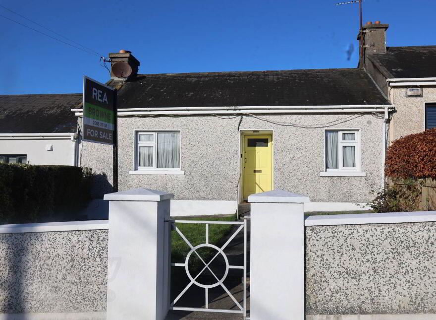 9 Saint Cronan`s Terrace, Roscrea, E53PP38 photo