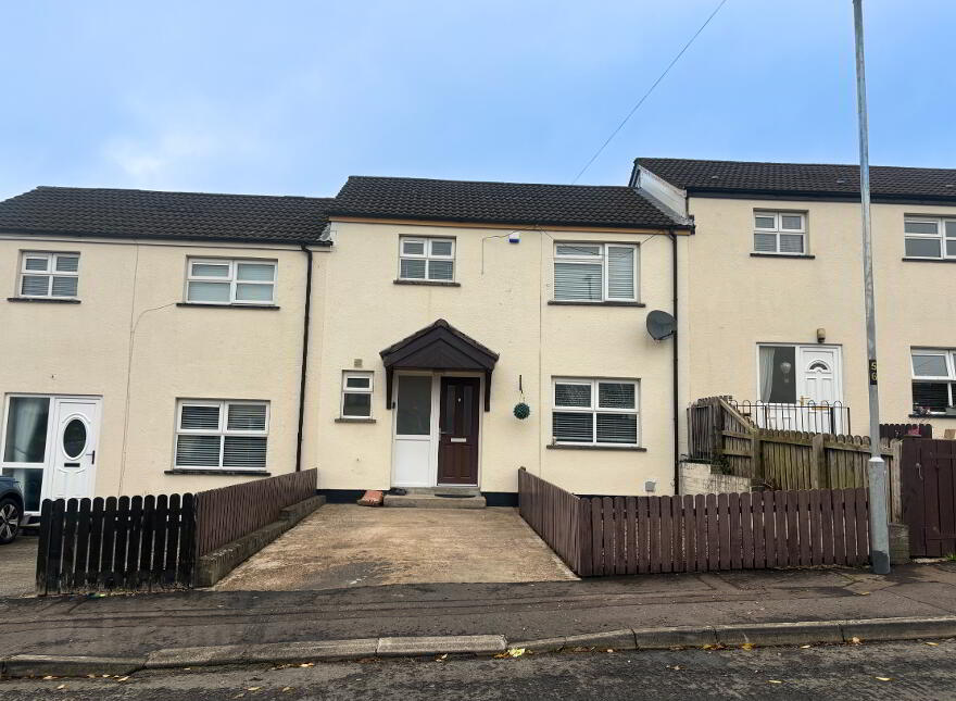 2 Renown Court, Antrim, BT41 4HT photo