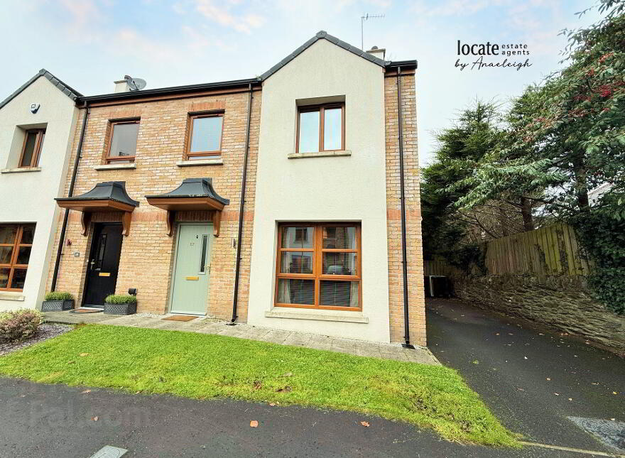 17 The Beechgrove, Limavady Road, Waterside, Derry, BT47 6NY photo