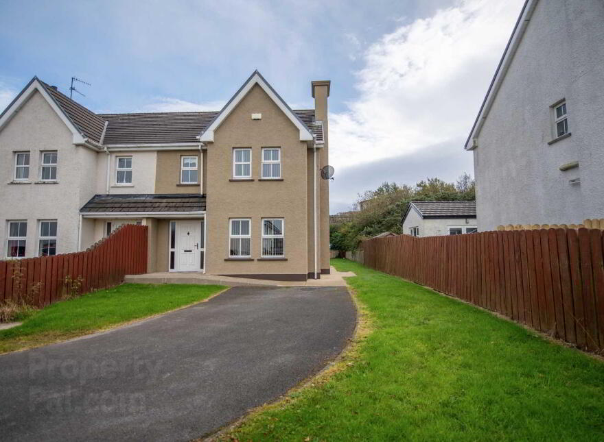 35 Killylastin Heights, Letterkenny, F92AXN1 photo