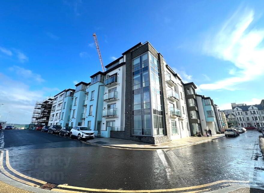 Apt 17 Carrig Na Rone, Portrush, BT56 8FF photo