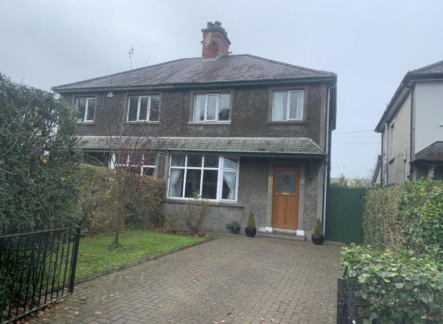 207 Ravenhill Road, Belfast, BT6 0BS photo