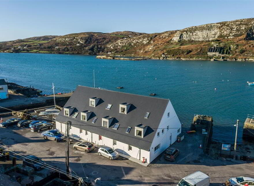 No, 14 Les Mouettes, Crookhaven, West, P81XY43